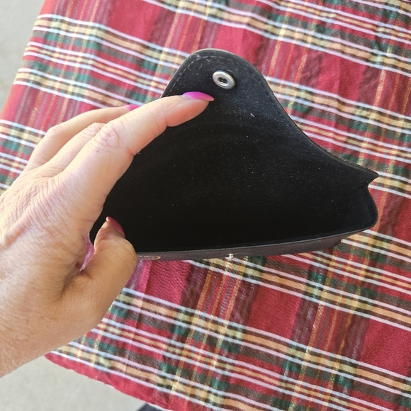 Black Ray-Ban Sunglasses Case - Picture 3 of 3